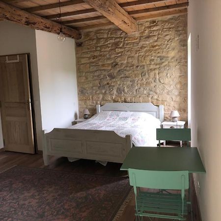 Chambre Du Tilleul - Charme, Confort Et Piscine Sigonce Экстерьер фото